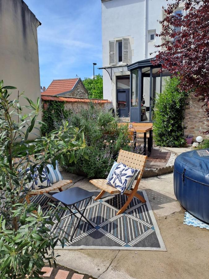 Apartment F1 Proche Des Thermes